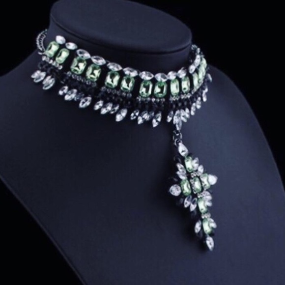 Crystal Rhinestones Choker Necklace Adjustable - Picture 4 of 8